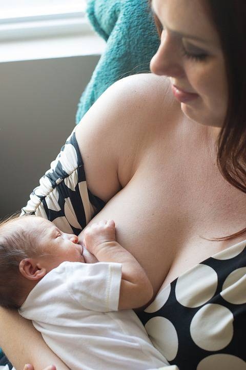 白领妈妈母乳喂养的秘诀怎么才做得到上班母乳两全